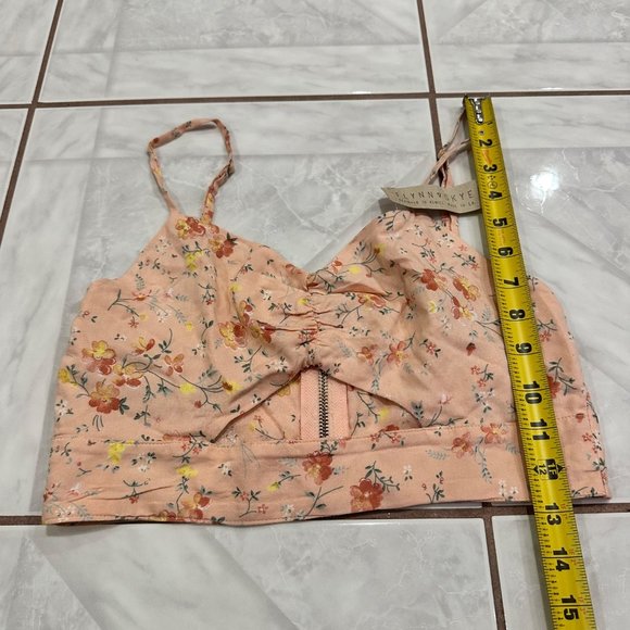 NWT Flynn Skye REVOLVE Floral Tank Crop Top Womens Size XS Boho Cottage Blogger - Picture 5 of 10